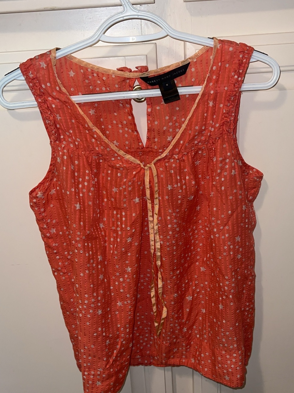 Marc by Marc Jacobs Coral Star Polka Dot Tie Neck Sleeveless Blouse Small - Picture 2 of 4